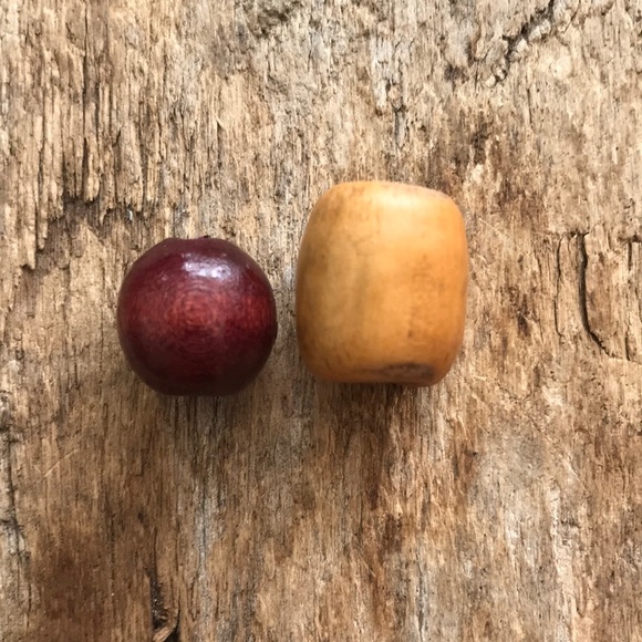 Bag of wooden beads - Picture 2 of 4